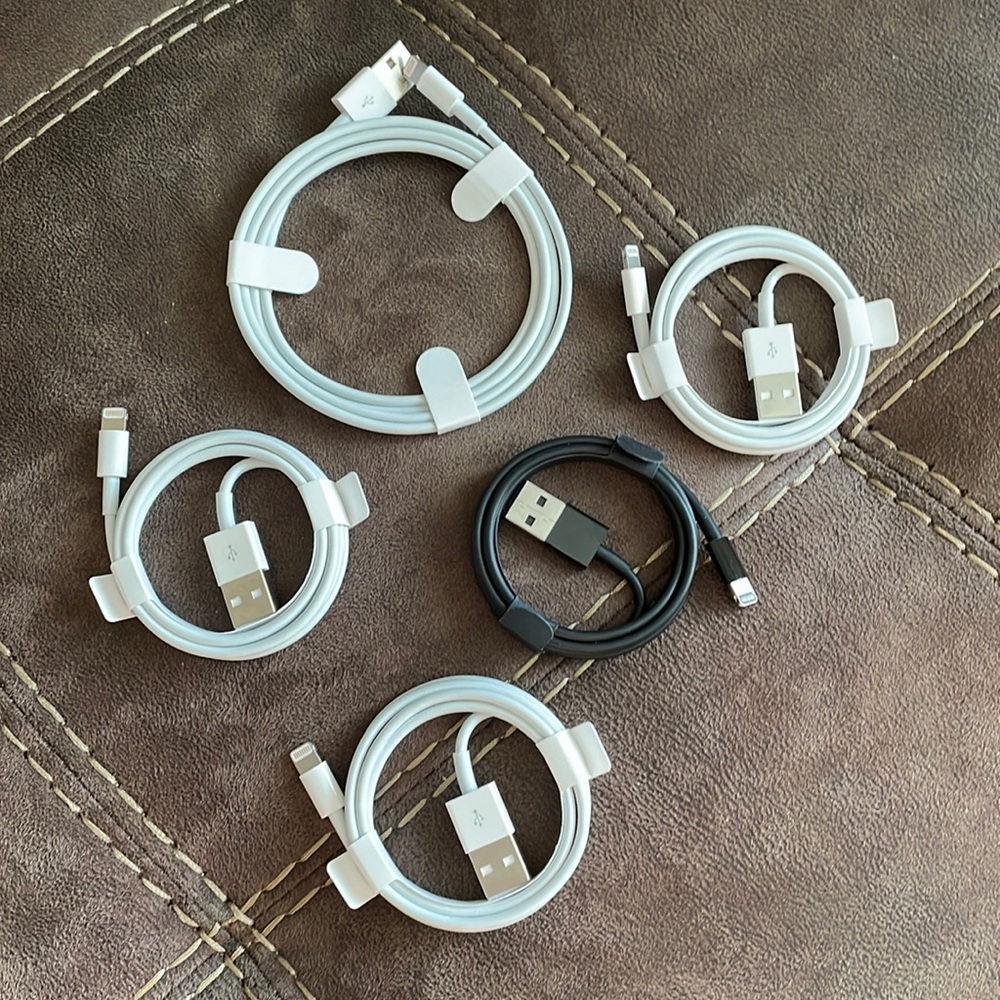Apple Lightning Cable